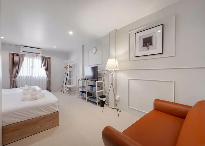Katie House Sukumvit 10 Pax