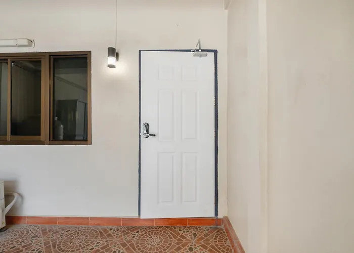 Katie House Sukumvit 10 Pax بانكوك