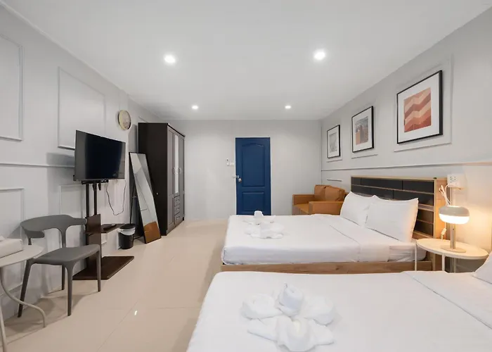 Katie House Sukumvit 10 Pax Villa