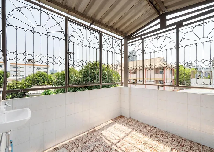 Katie House Sukumvit 10 Pax * بانكوك
